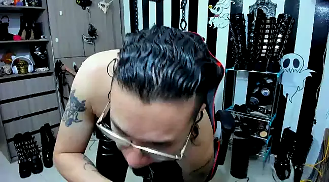 daven56 online show from 12/23/24, 02:39