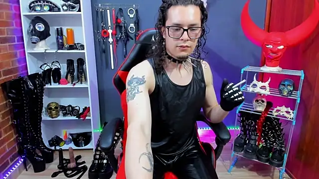 Snapshot of daven56 chatting on 03/12/26, 05:30 daven56 online show from 03/12/26, 05:30