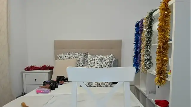 emmita69  online show from 12/20/25, 02:29