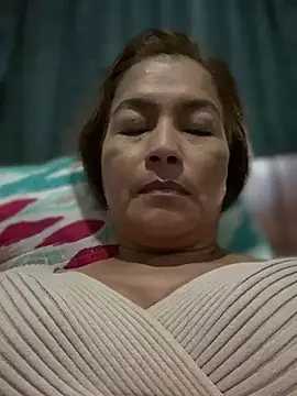 Snapshot of Jlo_69 chatting on 12/29/24, 10:47 Jlo 69 online show from 12/29/24, 10:47