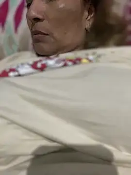 Snapshot of Jlo_69 chatting on 01/12/25, 04:10 Jlo 69 online show from 01/12/25, 04:10