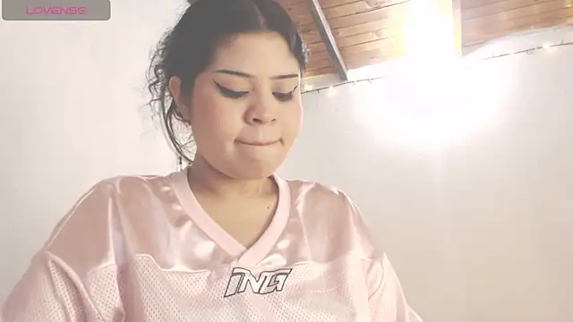 Amara18  online show from 04/19/26, 04:45