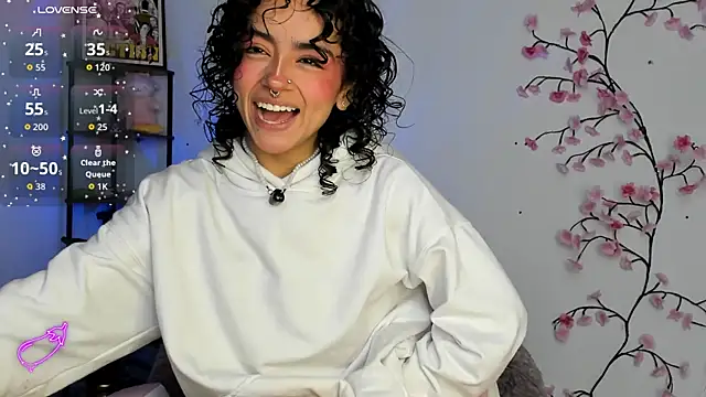 Snapshot of sami_monroe chatting on 05/12/26, 12:57 sami monroe online show from 05/12/26, 12:57