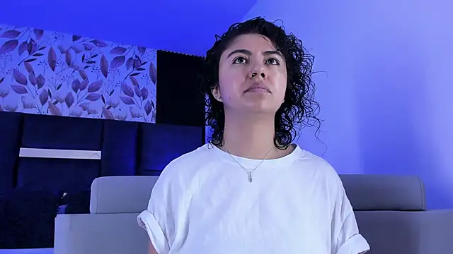 Snapshot of Amareto_ chatting on 02/22/25, 10:29 Amareto online show from 02/22/25, 10:29