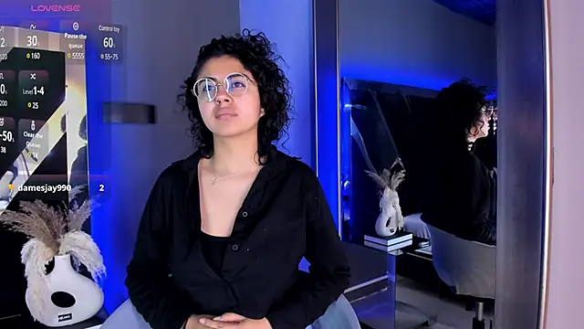 Snapshot of Amareto_ chatting on 02/24/25, 01:42 Amareto online show from 02/24/25, 01:42