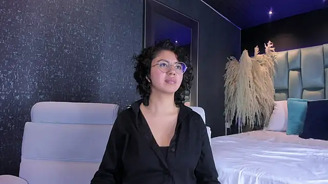 Snapshot of Amareto_ chatting on 03/08/25, 03:45 Amareto online show from 03/08/25, 03:45