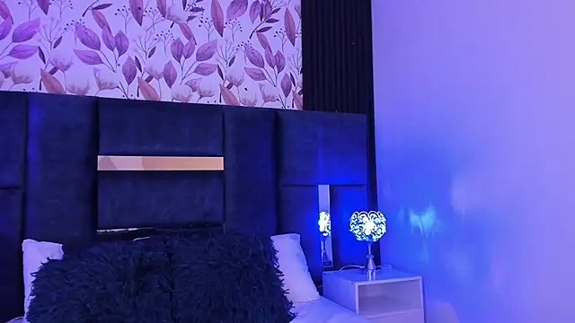 Snapshot of Amareto_ chatting on 03/14/25, 01:24 Amareto online show from 03/14/25, 01:24