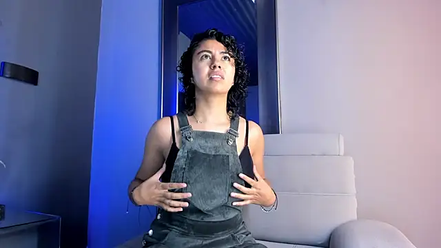 Snapshot of Amareto_ chatting on 03/20/25, 11:27 Amareto online show from 03/20/25, 11:27