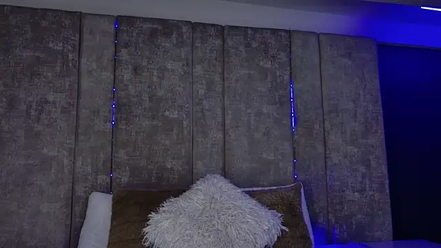 Snapshot of Amareto_ chatting on 10/17/25, 11:46 Amareto online show from 10/17/25, 11:46