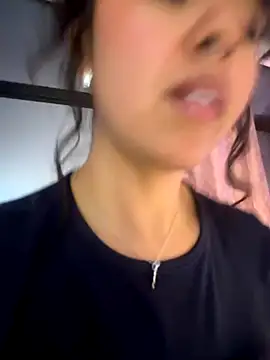 Snapshot of Amareto_ chatting on 11/27/25, 12:13 Amareto online show from 11/27/25, 12:13