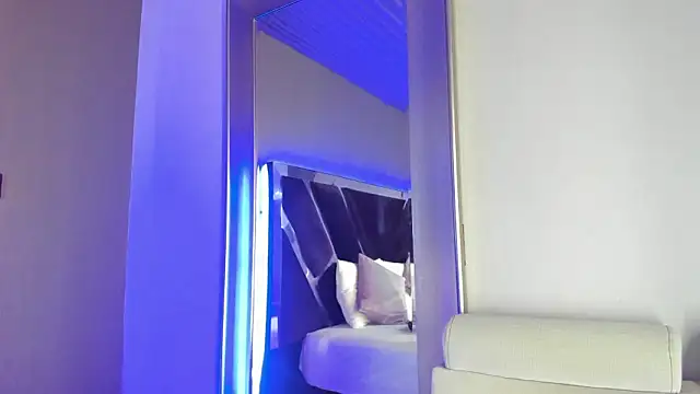 Snapshot of Amareto_ chatting on 02/12/26, 10:21 Amareto online show from 02/12/26, 10:21