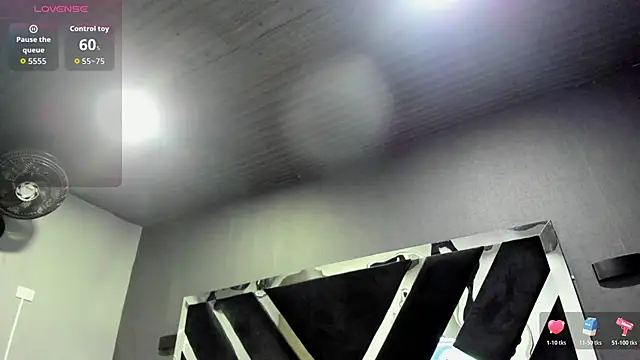 Snapshot of Amareto_ chatting on 02/16/26, 10:00 Amareto online show from 02/16/26, 10:00