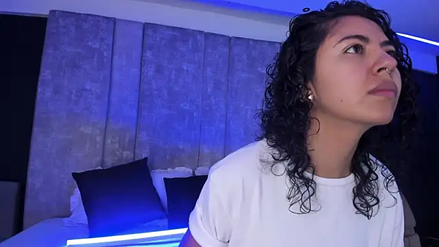 Amareto  online show from 04/15/26, 10:11