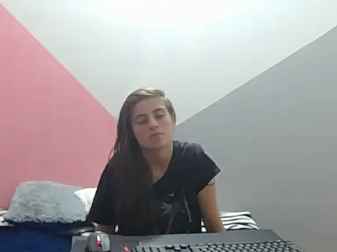 Snapshot of Merily_streep chatting on 11/06/25, 06:53 Merily streep online show from 11/06/25, 06:53