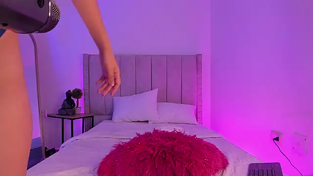 SakuraKato online show from 02/27/25, 05:04