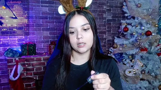 Lorena warren online show from 12/18/25, 05:13