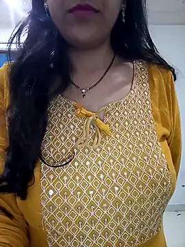 Snapshot of Hot-Shivani chatting on 02/27/25, 08:42 Hot-Shivani online show from 02/27/25, 08:42