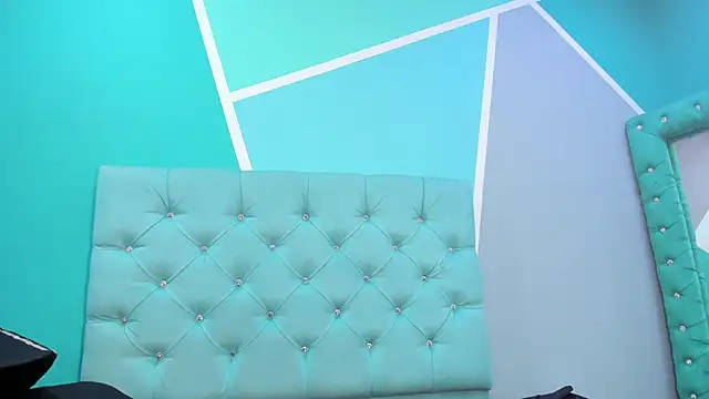 AlondraFerri1 online show from 12/23/24, 08:03