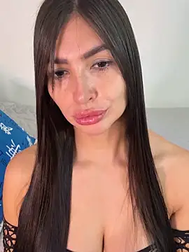 Snapshot of temptation_sweet chatting on 09/14/25, 04:28 temptation sweet online show from 09/14/25, 04:28