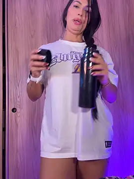 Snapshot of temptation_sweet chatting on 11/26/25, 12:00 temptation sweet online show from 11/26/25, 12:00