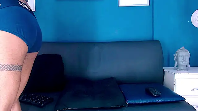 ricky vill  online show from 12/20/24, 07:01