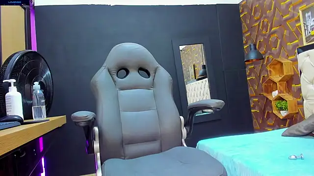 deyy madissonn online show from 01/14/25, 07:53
