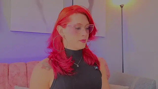 Juliana Saenzz online show from 11/20/25, 03:56