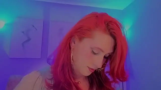 Juliana Saenzz online show from 12/03/25, 12:51