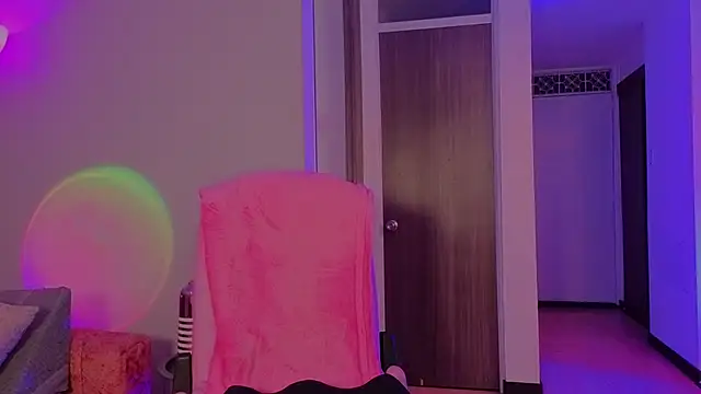 Juliana Saenzz online show from 05/23/26, 06:23