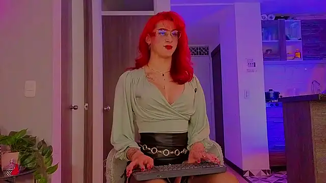Juliana Saenzz online show from 05/28/26, 07:22