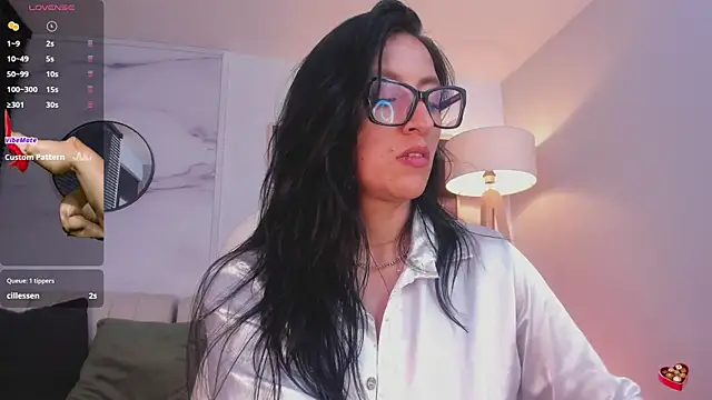 kira moon   online show from 01/05/25, 02:06