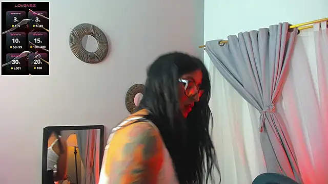 kira moon   online show from 01/31/26, 07:56