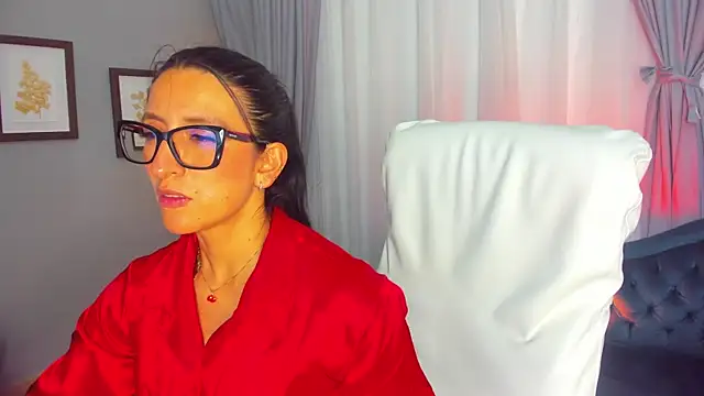 kira moon   online show from 02/08/26, 07:28