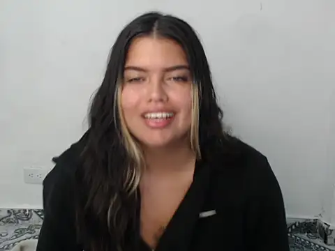 Snapshot of sweetkitty_16 chatting on 05/31/26, 06:42 sweetkitty 16 online show from 05/31/26, 06:42