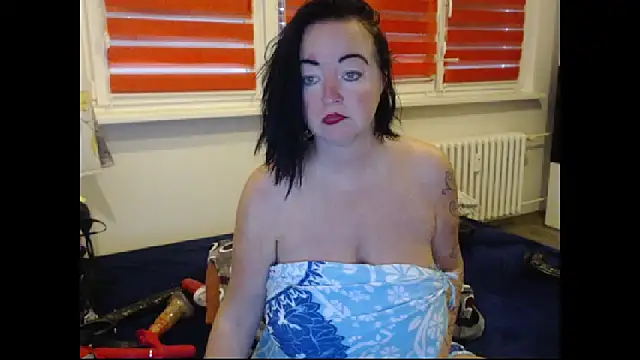 Alexie33 online show from 10/08/25, 07:06