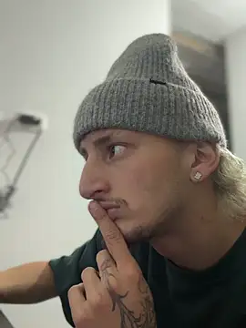 Snapshot of Scott_sex7 chatting on 02/27/26, 03:28 Scott sex7 online show from 02/27/26, 03:28