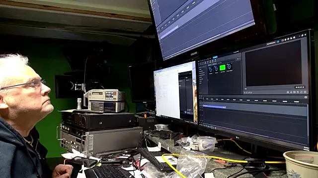 ButtCrackShowing-OOPS online show from 04/21/26, 02:15