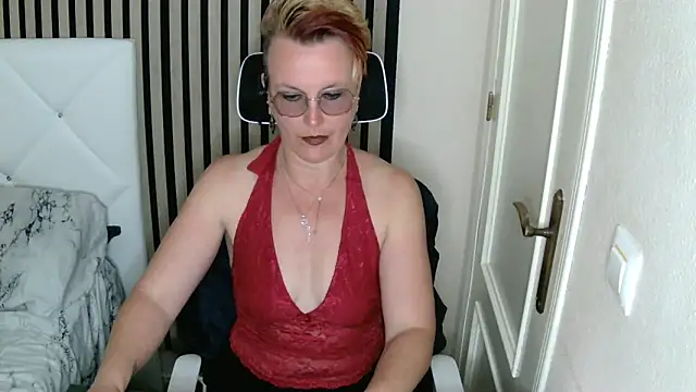 xxNoeliaxx online show from 03/23/25, 07:42