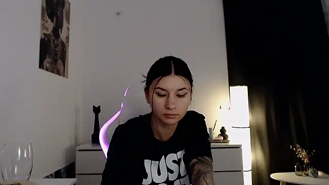 Simply the best online show from 02/04/25, 05:23