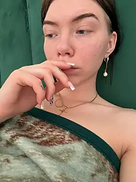 Lisaaa Alisa online show from 04/05/26, 10:12