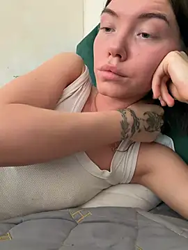 Lisaaa Alisa online show from 04/10/26, 07:02