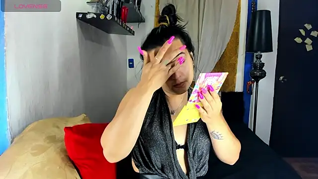 SARAMISHA online show from 10/21/25, 11:49