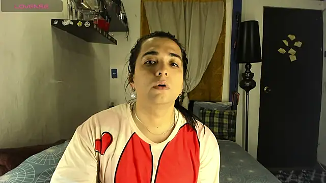 SARAMISHA online show from 12/05/25, 06:37