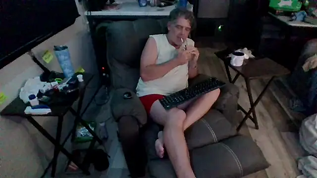 lateniter online show from 04/09/26, 09:58