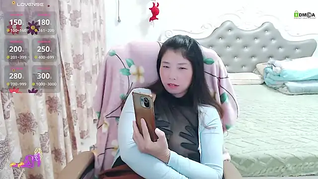 -Shirleyni  online show from 12/17/25, 02:17