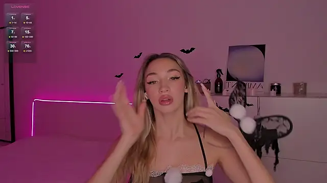 bailey kat online show from 10/31/25, 06:42