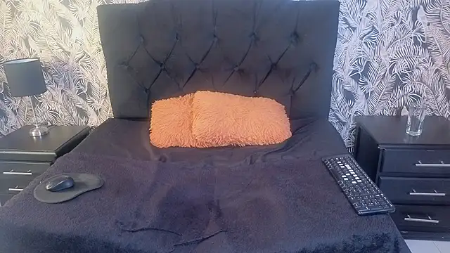 Agata-Moon online show from 03/25/26, 04:24