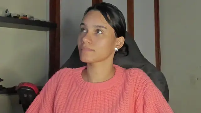 Snapshot of SamanthaWatson chatting on 12/21/24, 03:36 SamanthaWatson online show from 12/21/24, 03:36