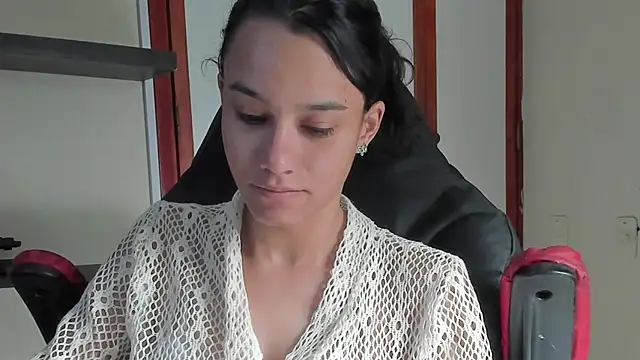Snapshot of SamanthaWatson chatting on 12/21/24, 01:42 SamanthaWatson online show from 12/21/24, 01:42