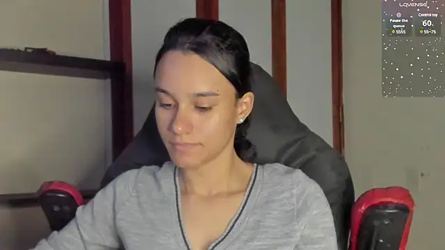 Snapshot of SamanthaWatson chatting on 12/25/24, 01:42 SamanthaWatson online show from 12/25/24, 01:42